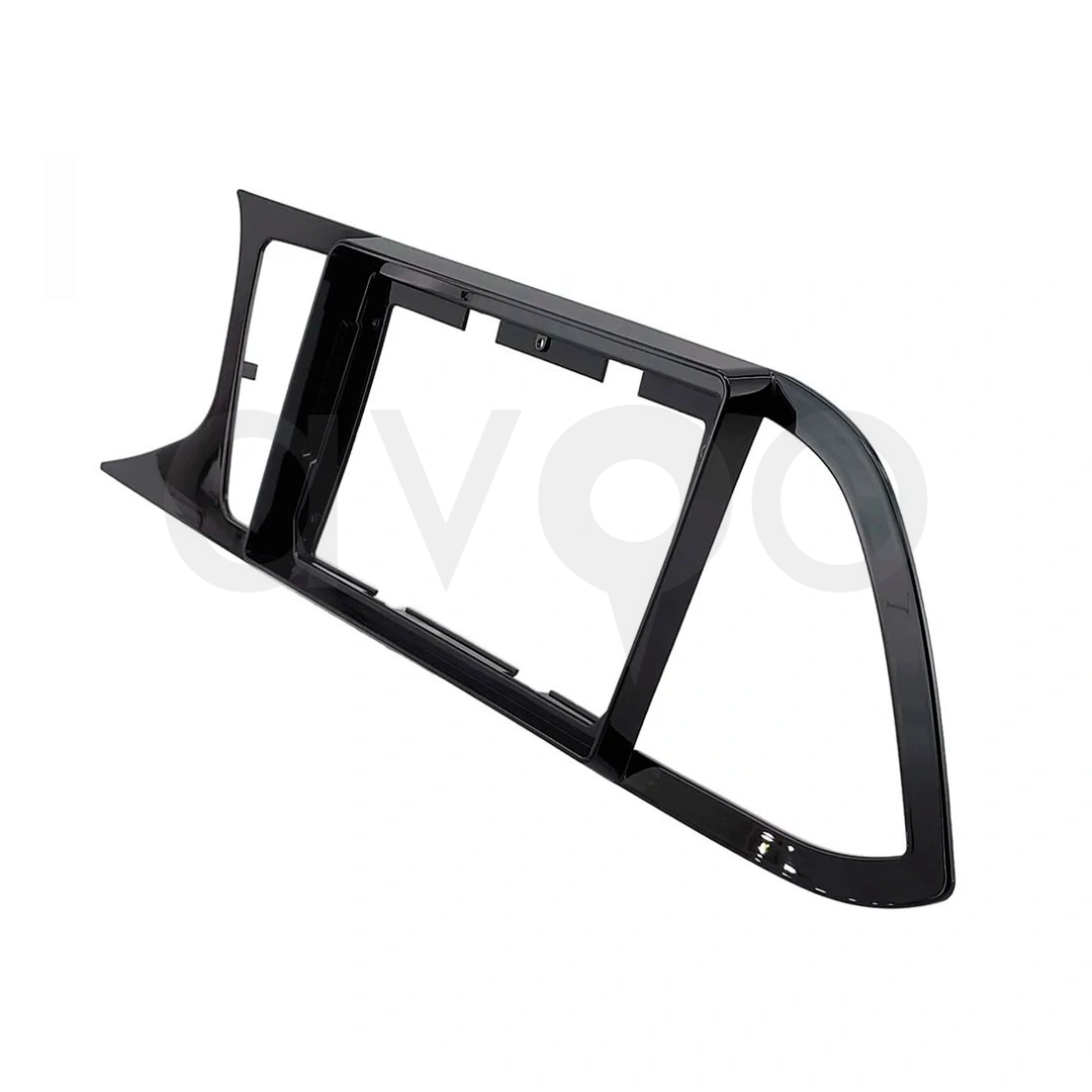 Seat Leon 9 İnç 2013-2020 Multimedya Çerçevesi